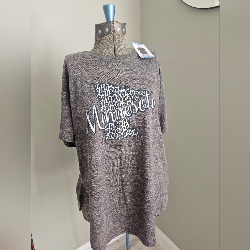 Gray Graphic T-Shirt with Leopard Print